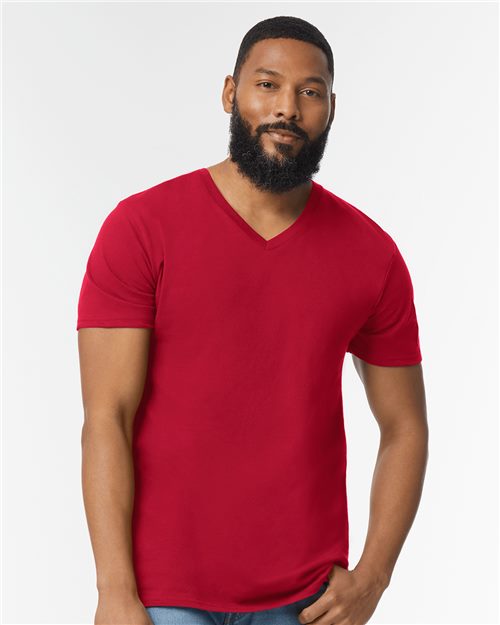 Gildan 64V00 Unisex Softstyle® V-Neck T-Shirt